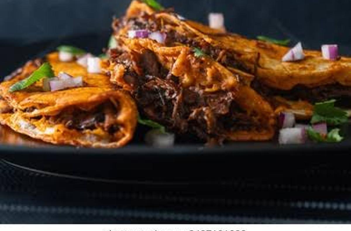 Birria tacos 