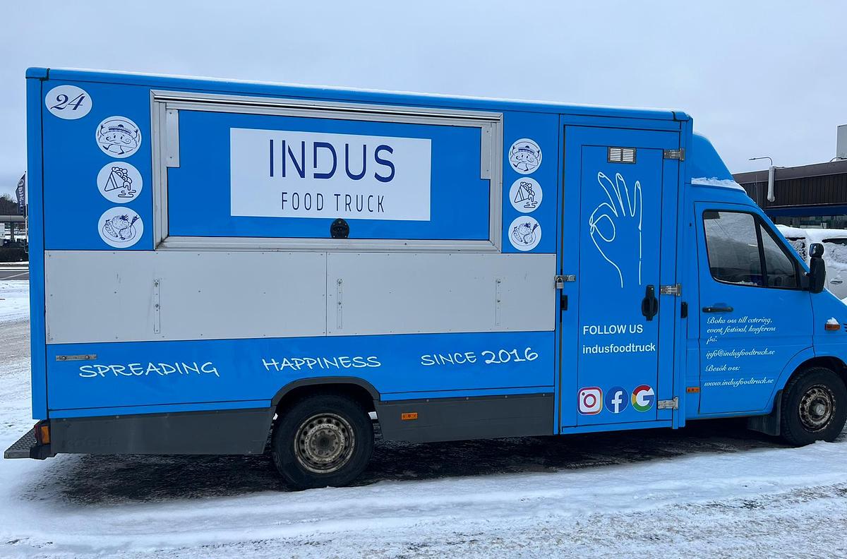 Vi erbjuder färsk Burgers, Wraps, Tacos och vagansk mat.