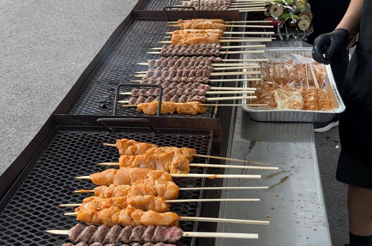 WE GRILL & YOU CHILL