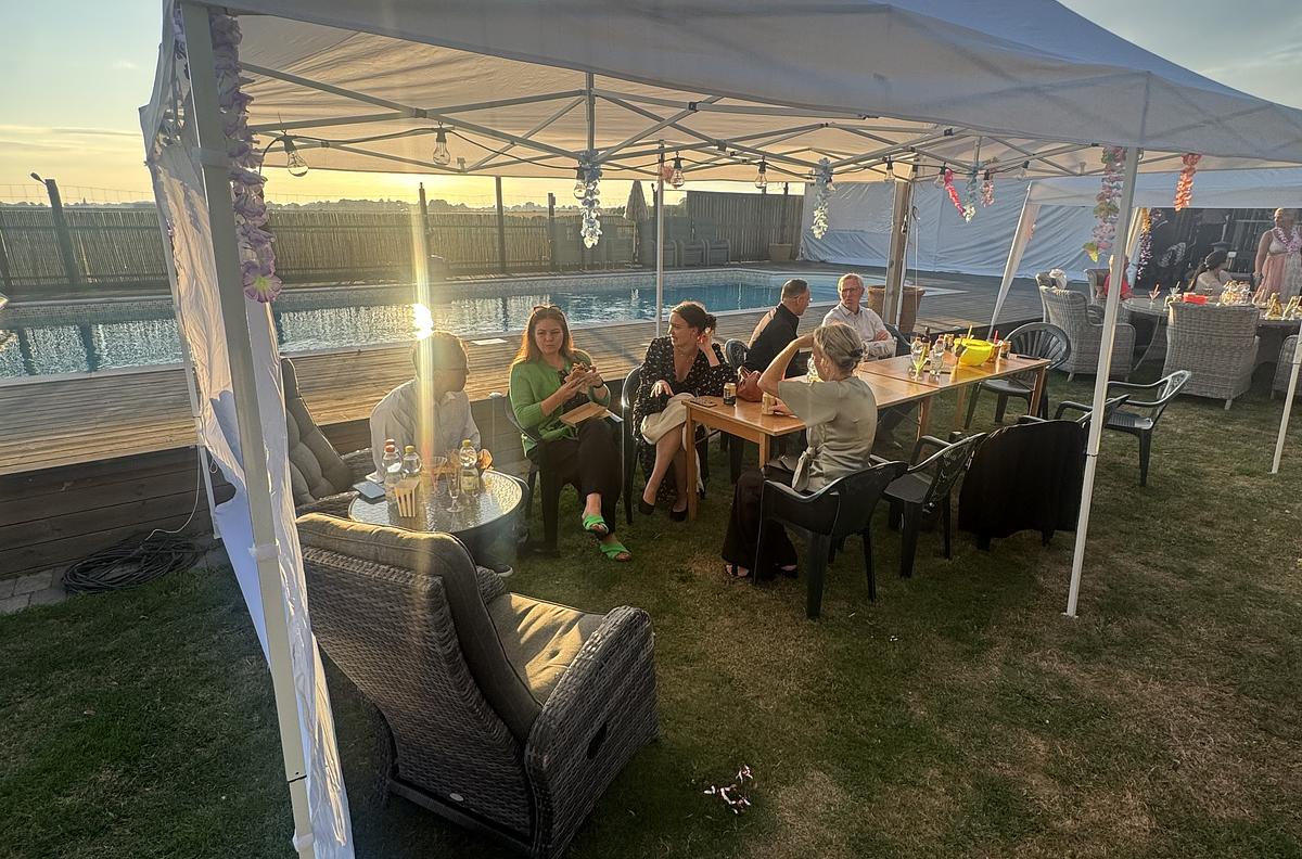 WE GRILL & YOU CHILL